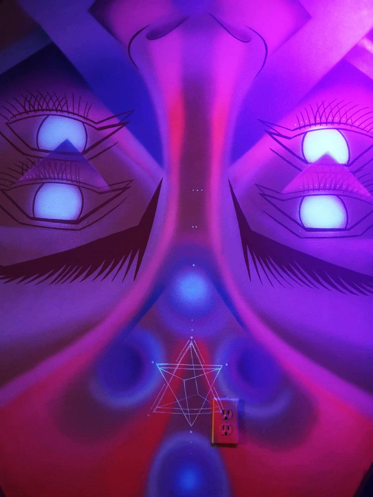 KB. ”Internal Cosmic Warrior Merkaba - UV Paint - DETAIL” Acrylic & Airbrush on Wall, 12’ x 8.5’'. 2019