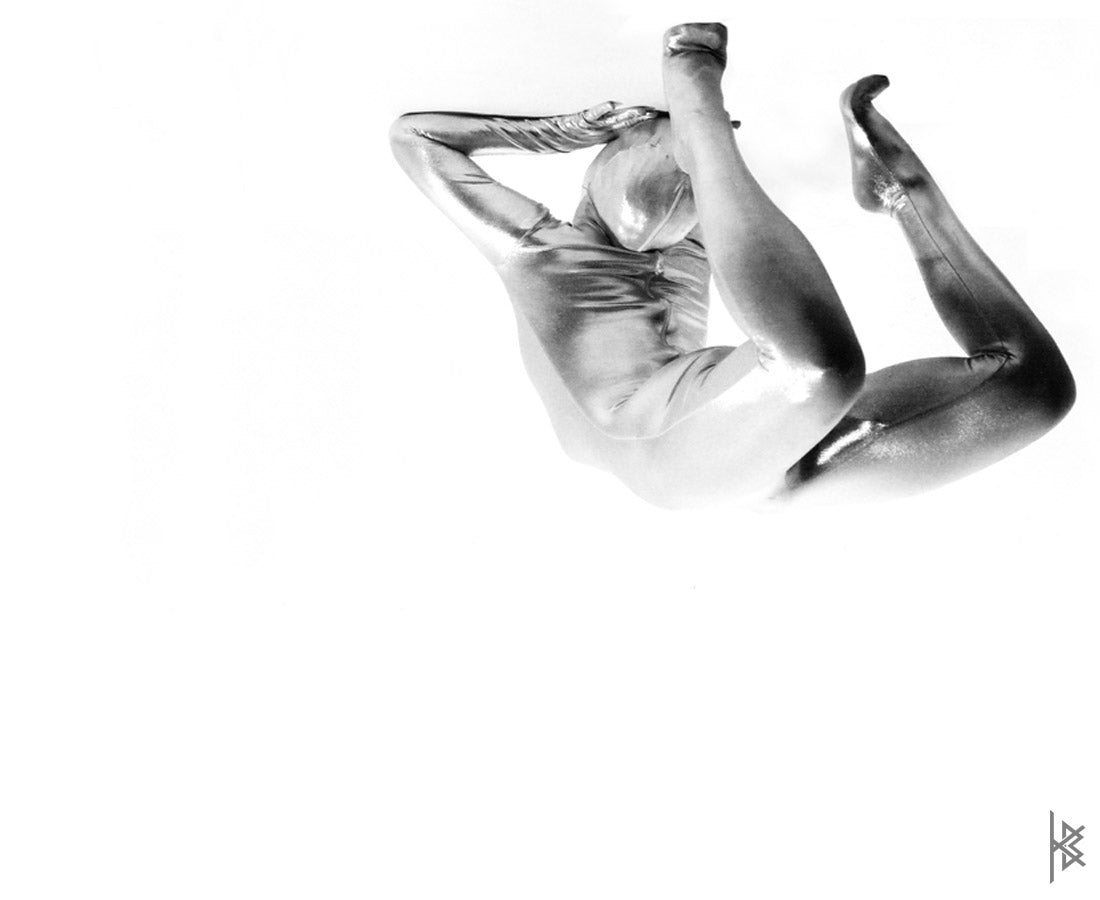 Leah Archambault. "Mend", Choreography and Dance Performance. 2007